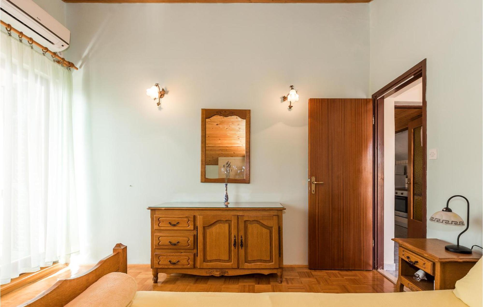 Awesome Apartment In Jadrija With Wifi Εξωτερικό φωτογραφία