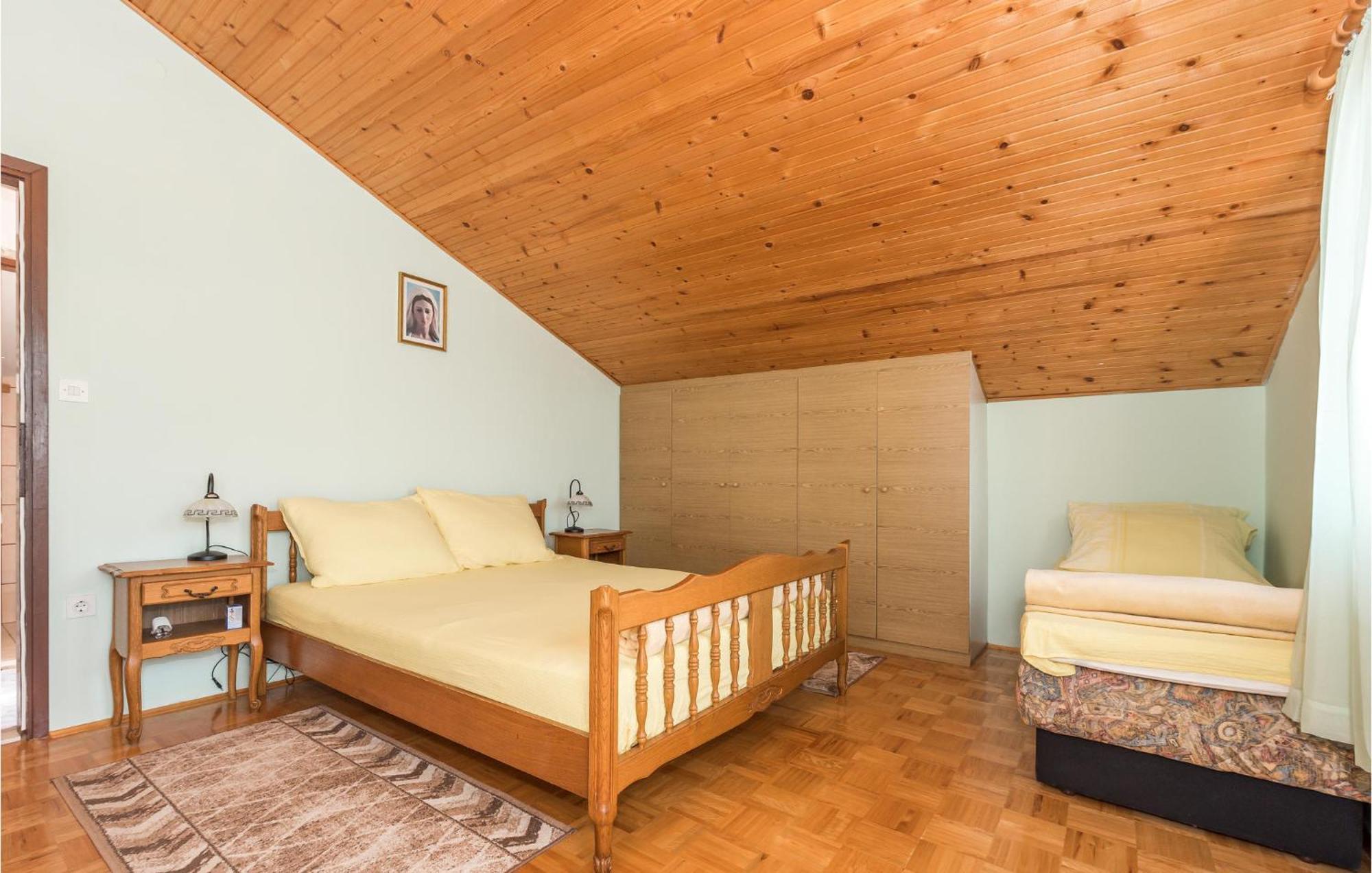 Awesome Apartment In Jadrija With Wifi Εξωτερικό φωτογραφία